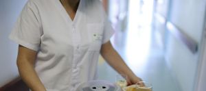 Près d'un soignant sur deux est potentiellement à risque de burn-out. En savoir plus sur http://www.lexpress.fr/actualite/societe/burn-out-pourquoi-les-soignants-sont-en-premiere-ligne_1317205.html#21hYIUlZqFU3sBJ1.99